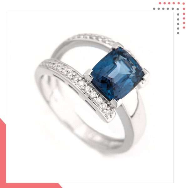 Divine Gems Blue Athena 18K White Gold Ring